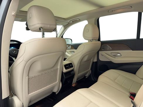 Used 2023 Mercedes-Benz GLE 350 4MATIC w/ Premium Package image 14