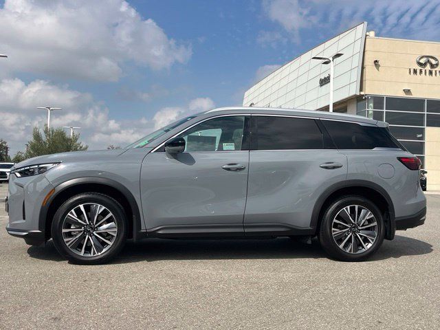 Certified 2027 INFINITI QX60 Luxe w/ Cargo Package FWD image 2