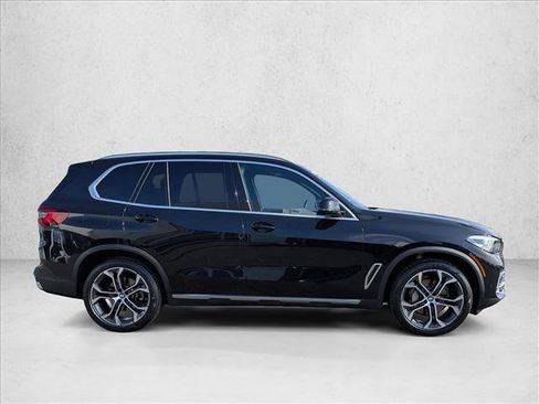 Used 2023 BMW X5 xDrive40i w/ Climate Comfort Package image 4