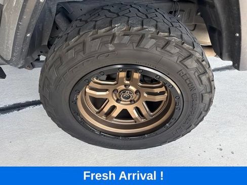 Used 2022 Jeep Gladiator Sport AWD/4WD image 20