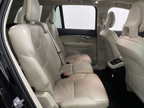 Used 2020 Volvo XC90 T5 Momentum image 83