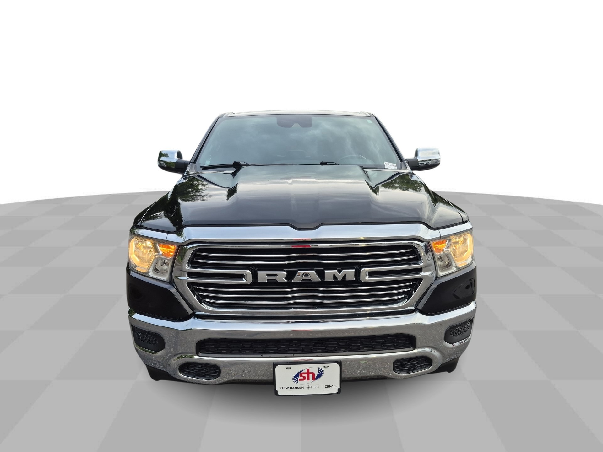 Used 2023 RAM 1500 Laramie AWD/4WD image 3