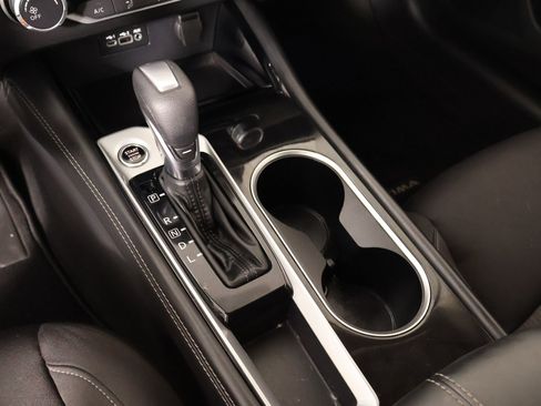 Used 2023 Nissan Altima 2.5 SV image 7