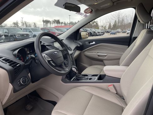 Used 2018 Ford Escape SE w/ SE Sync 3 Package image 11