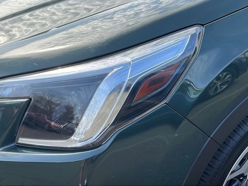 Certified 2023 Subaru Forester Premium image 8