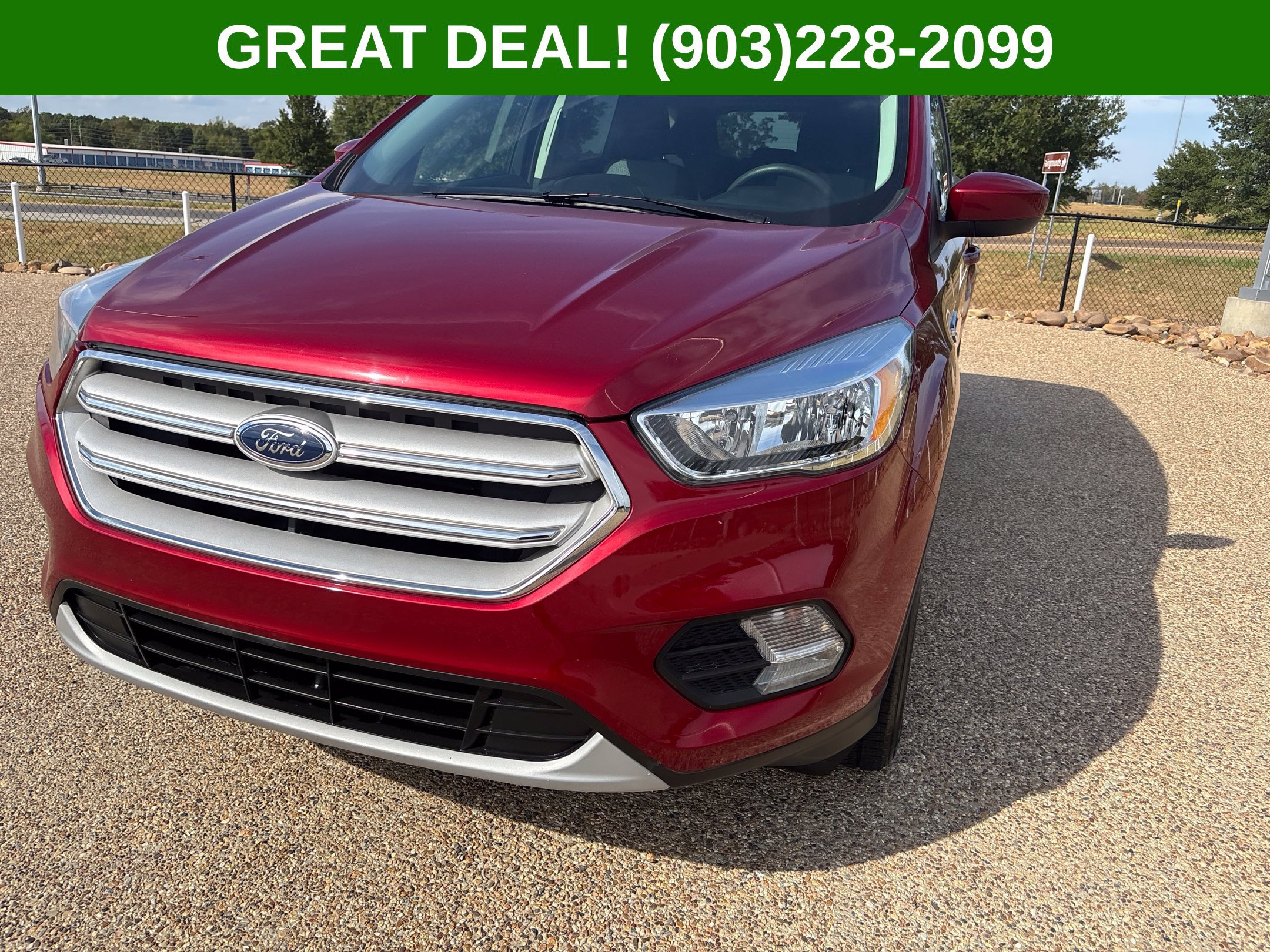 Used 2018 Ford Escape SE FWD image 3