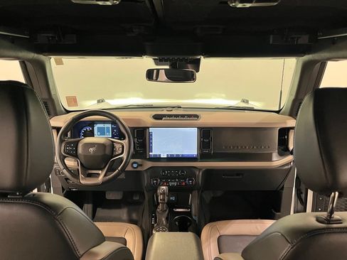 Certified 2023 Ford Bronco Wildtrak AWD/4WD image 20