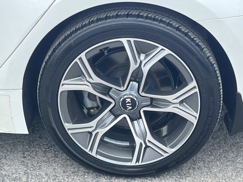 Used 2021 Kia Stinger GT-Line RWD image 11