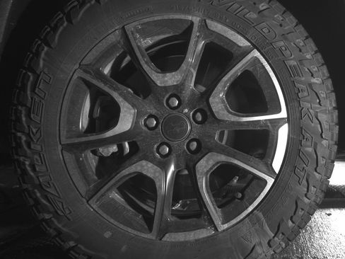 Used 2025 Jeep Compass Trailhawk AWD/4WD image 14