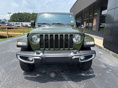 Used 2023 Jeep Gladiator Sport