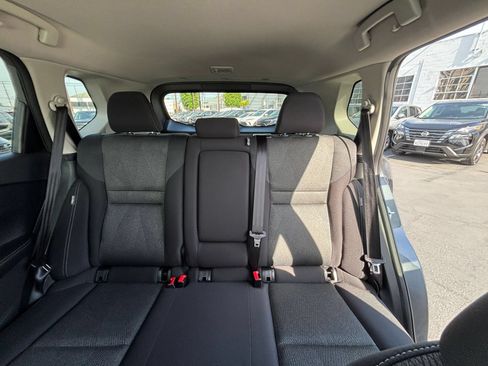 Used 2025 Nissan Rogue SV AWD/4WD image 40