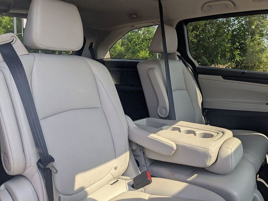 Used 2025 Honda Odyssey EX-L image 28