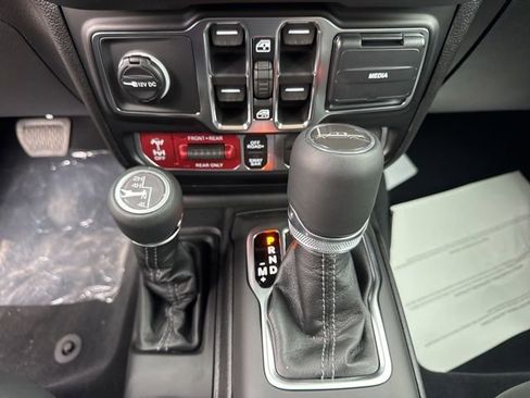 New 2026 Jeep Gladiator Rubicon AWD/4WD image 18