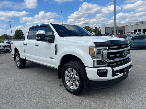 Used 2022 Ford F250 Platinum AWD/4WD image 3
