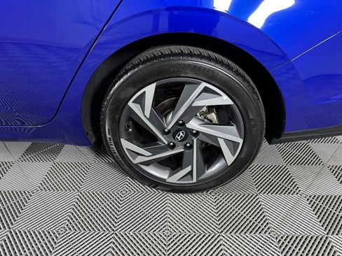 Used 2024 Hyundai Elantra SEL w/ Convenience Package image 36