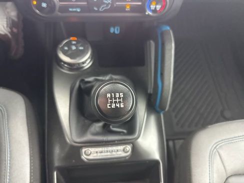 Used 2022 Ford Bronco Black Diamond image 19