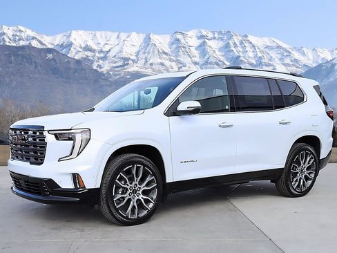 New 2026 GMC Acadia Denali Ultimate w/ LPO, Illumination Package image 2