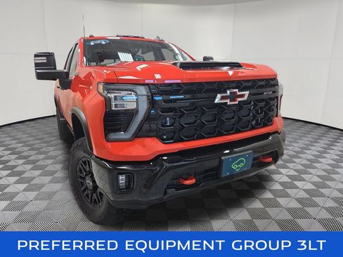 Certified 2025 Chevrolet Silverado 2500 ZR2 w/ Technology Package AWD/4WD image 2