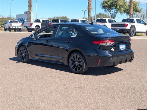 Used 2024 Toyota Corolla SE image 4