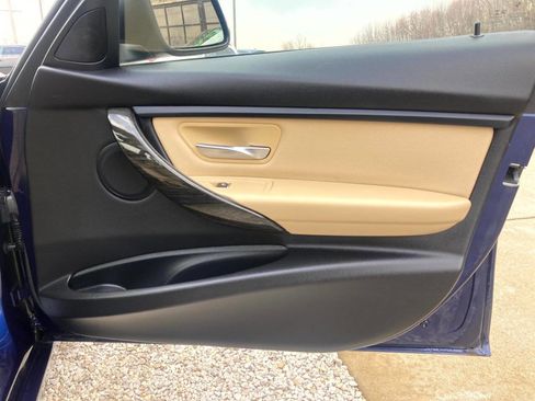 Used 2018 BMW 320i xDrive Sedan image 22