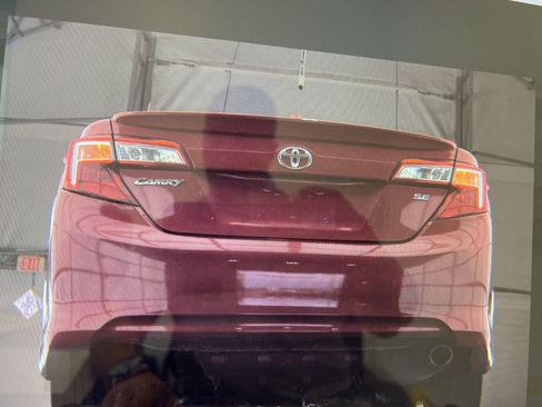 Used 2012 Toyota Camry SE image 10
