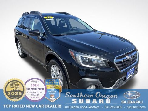 Used 2018 Subaru Outback 2.5i Premium AWD/4WD image 1