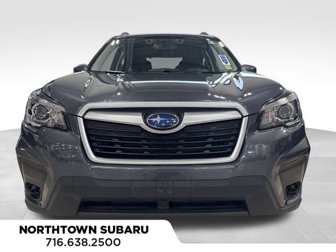 Used 2020 Subaru Forester Premium image 8