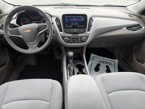 Used 2022 Chevrolet Malibu LS FWD image 22