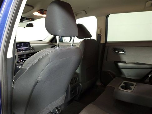 Used 2023 Nissan Rogue SV image 11