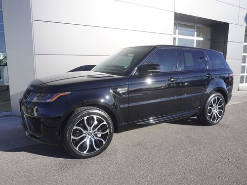 Used 2020 Land Rover Range Rover Sport HSE image 3