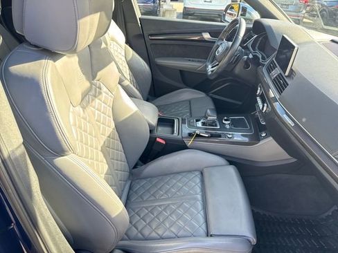Used 2018 Audi SQ5 Prestige w/ Prestige Package image 37
