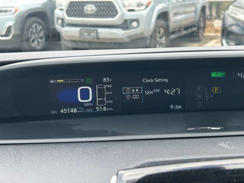 Used 2021 Toyota Prius XLE FWD image 31