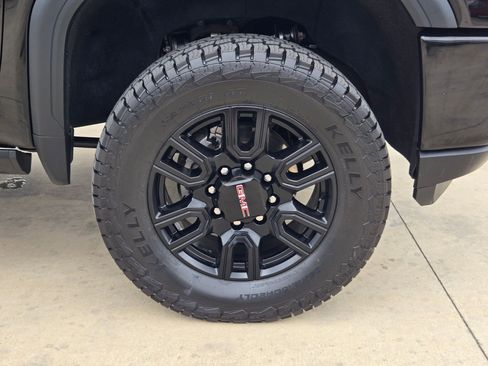 Certified 2021 GMC Sierra 2500 AT4 w/ AT4 Premium Plus Package AWD/4WD image 29