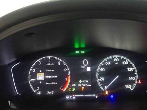 Used 2025 Honda Civic Sport image 13