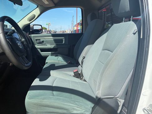 Used 2013 RAM 1500 Classic SLT RWD image 18