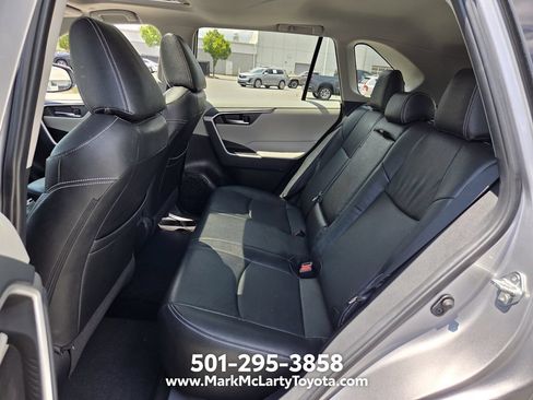 Used 2024 Toyota RAV4 XLE w/ Convenience Package FWD image 10