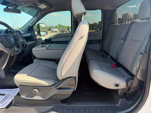 Used 2022 Ford F350 XL w/ STX Appearance Package AWD/4WD image 25