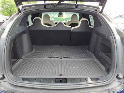 Used 2023 Tesla Model X AWD/4WD image 30