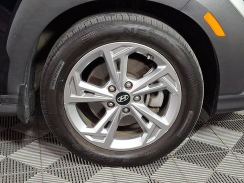 Used 2023 Hyundai Kona SEL AWD/4WD image 11
