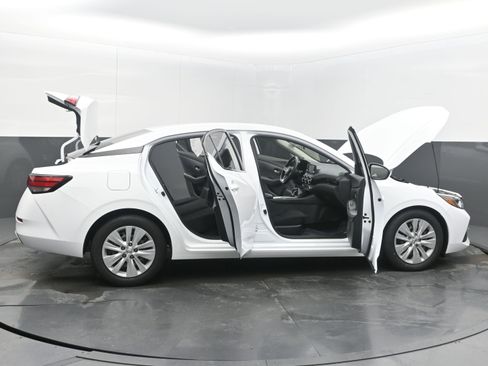 Used 2020 Nissan Sentra S w/ Trunk Package image 44