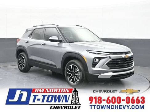 New 2026 Chevrolet TrailBlazer LT w/ Convenience Package FWD image 1