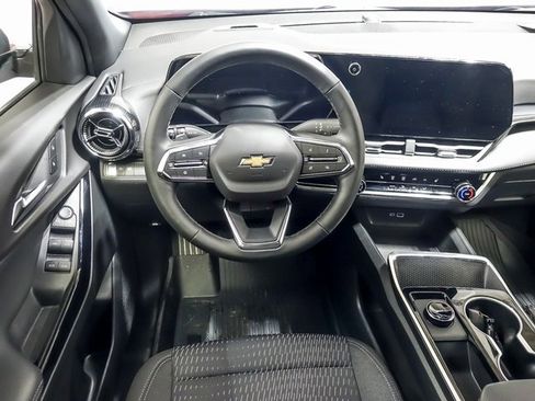 New 2026 Chevrolet Equinox LT image 12