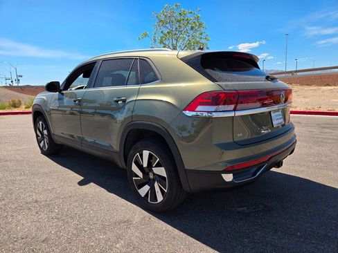 New 2026 Volkswagen Atlas Cross Sport SE FWD image 3