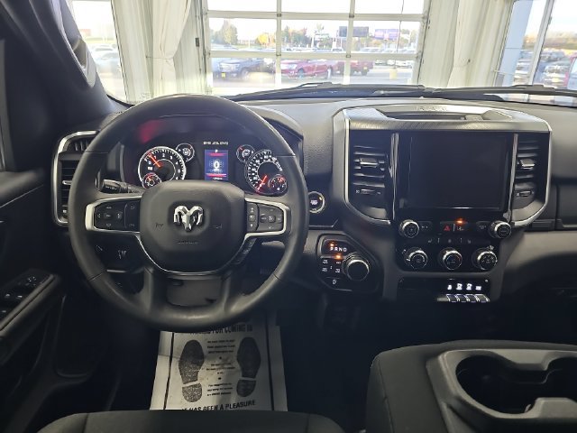 Used 2025 RAM 1500 Big Horn AWD/4WD image 13