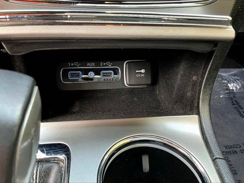 Used 2021 Jeep Grand Cherokee Laredo AWD/4WD image 40