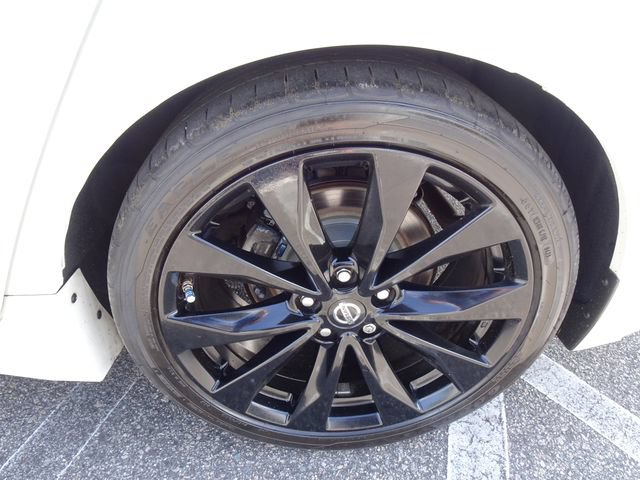 Used 2019 Nissan Maxima SR w/ Premium Package FWD image 38