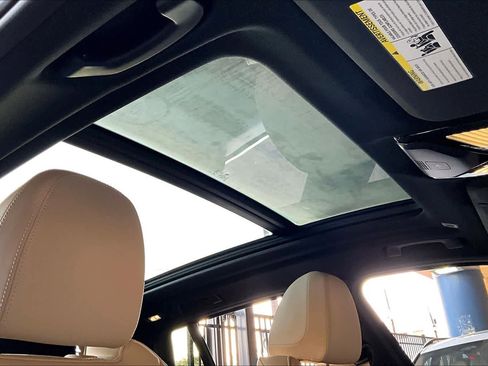 Used 2019 BMW X3 sDrive30i w/ Premium Package image 13