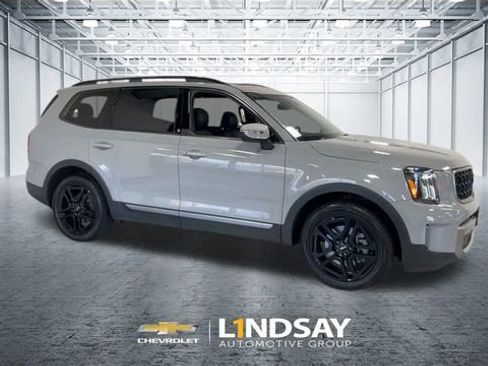 Used 2023 Kia Telluride EX X-Line image 3