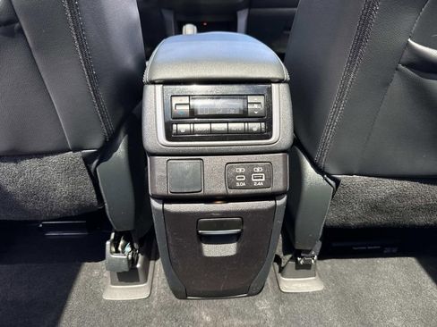 Used 2023 Subaru Ascent Limited w/ Technology Package AWD/4WD image 22