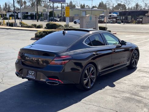 Used 2022 Genesis G70 3.3T image 6